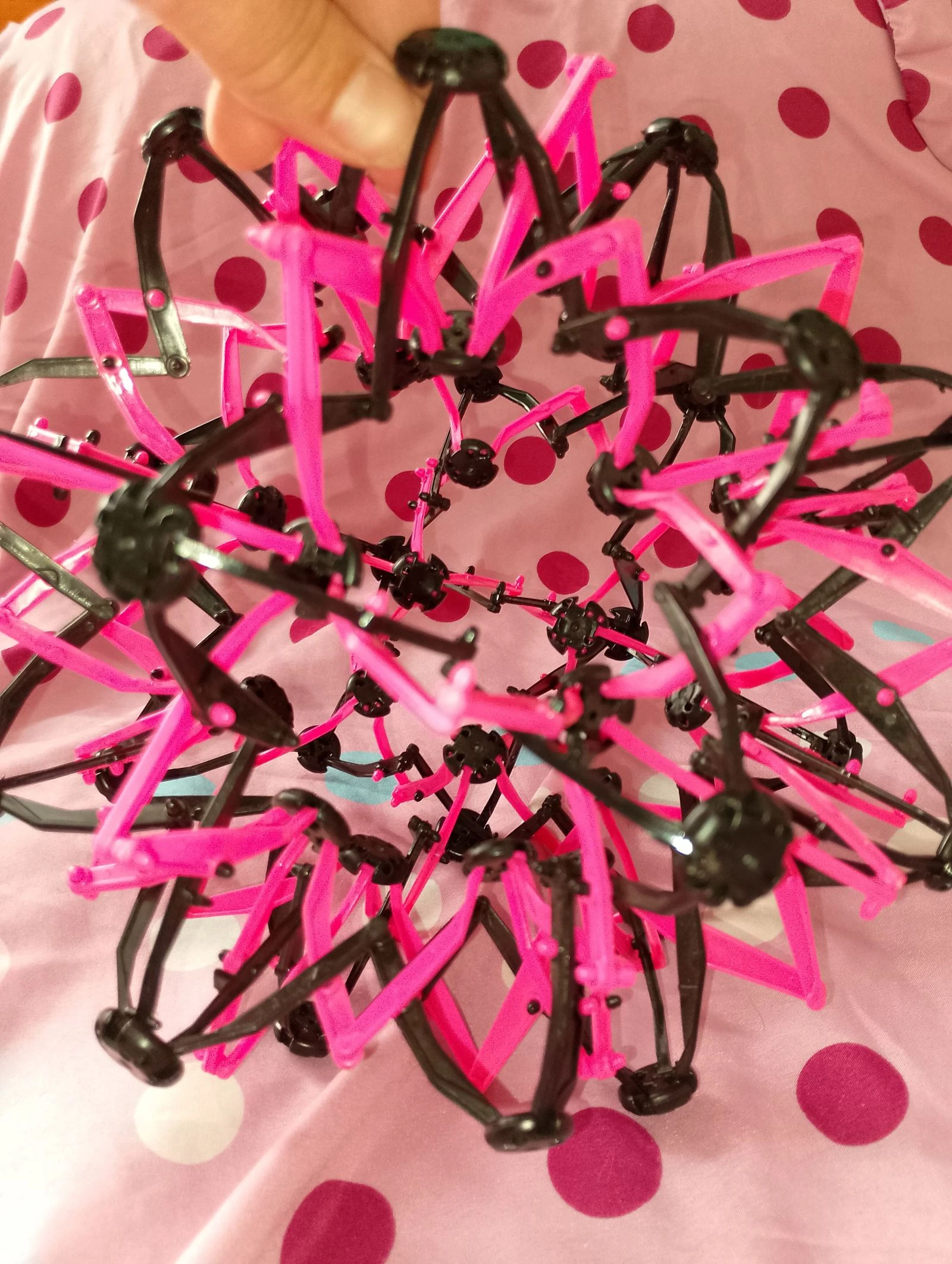 Bola mágica extensível rosa e preta – photo 7